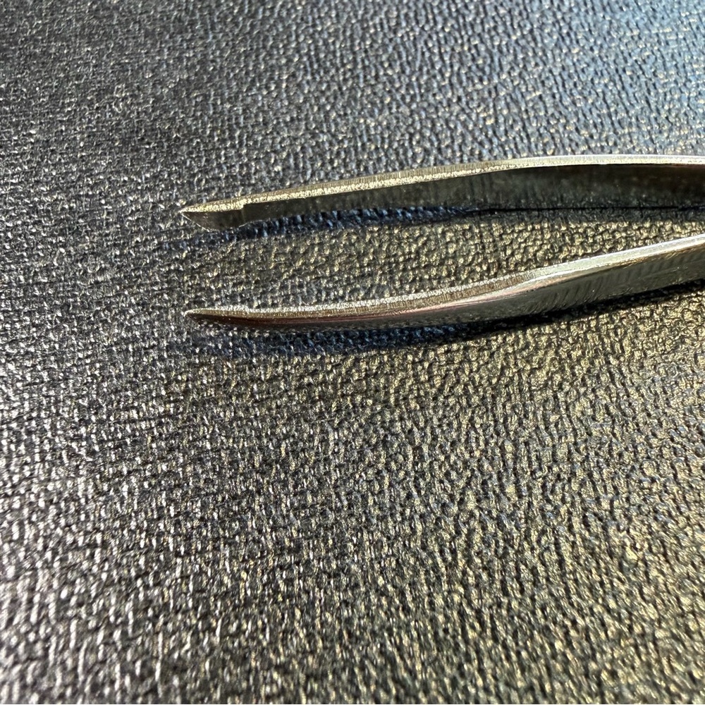 Vintage Revlon Slant Tip Stainless Tweezers 3" - Picture 3 of 5